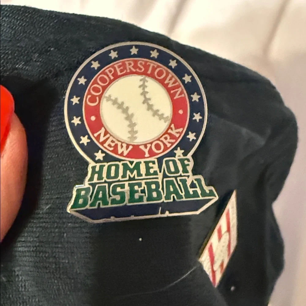 National Baseball Hall of Fame Black Cap with 5 pins